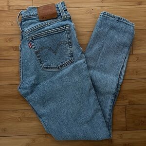 Levi’s 501 jeans light wash